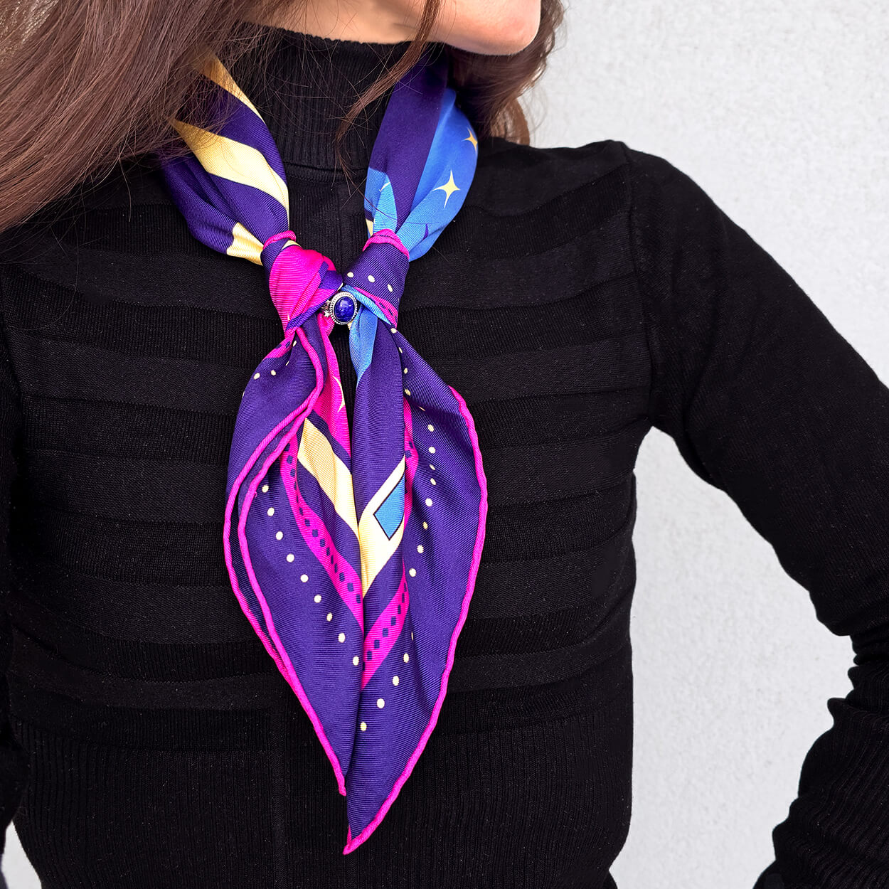 foulard coloré en twill de soie luxueux made in france haut de gamme de fabrication éco responsable